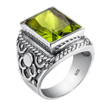 Grote peridot ring