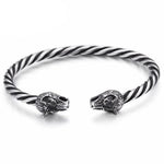 Wolf bangle armband